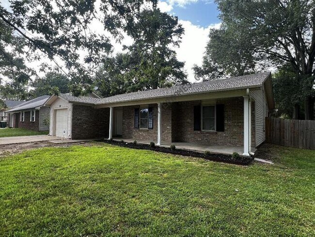 Foto del edificio - 309 Ridgelea Ave