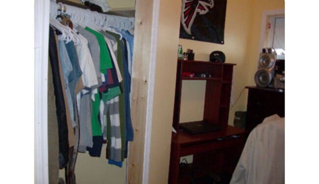 Building Photo - 33 Seminary Ave