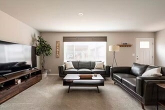 Building Photo - 65515 E Timberline Dr