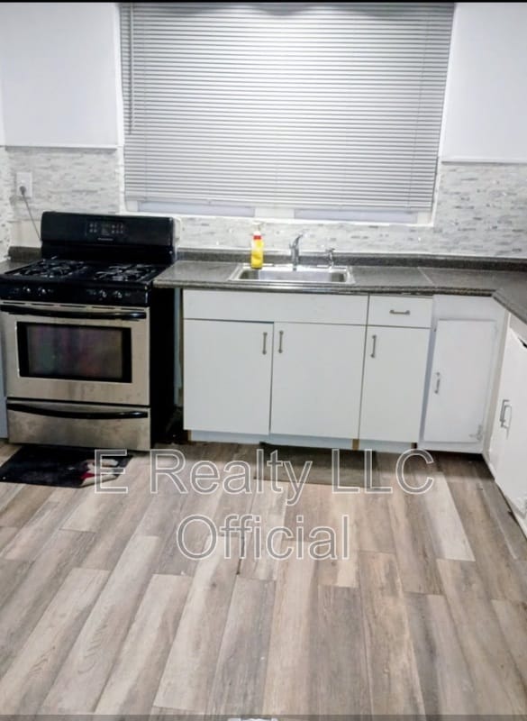 Foto del edificio - 623 N 64th St