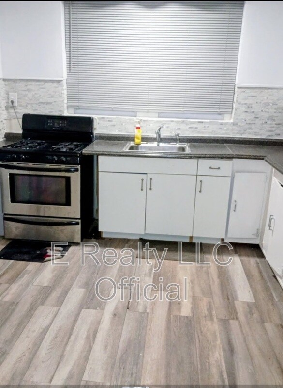 Photo - 623 N 64th St Apartment