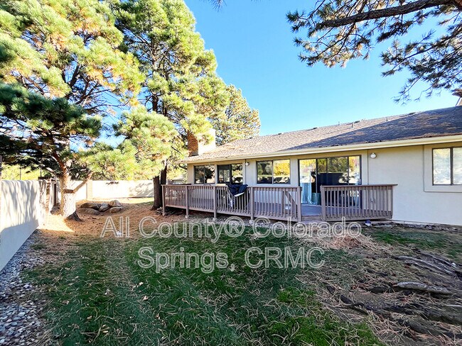 Building Photo - 303 Blue Windsor Ln