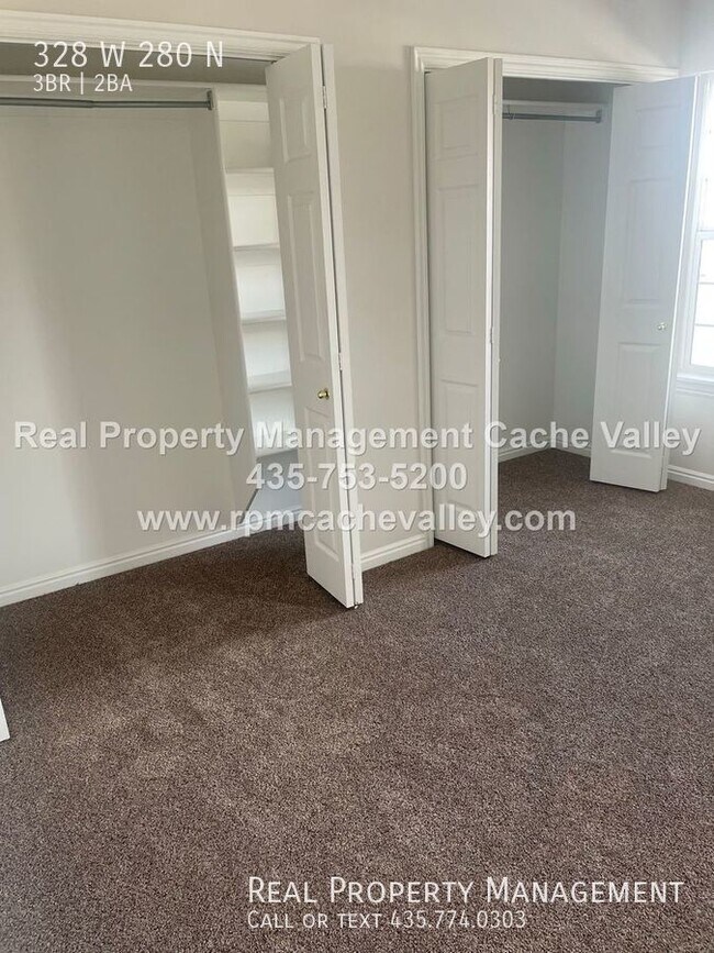 Foto del edificio - Beautiful 3 Br. Townhome located in Provid...