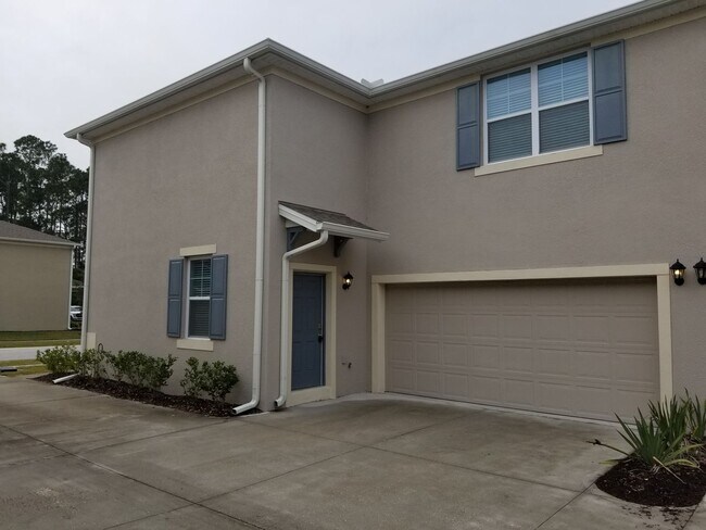 Foto del edificio - Spacious Townhome 3 Bedroom 2.5 Bathroom