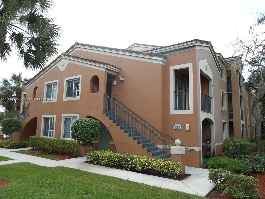7910 N Nob Hill Rd Unit 208, Tamarac, FL 33321 Condo for Rent in