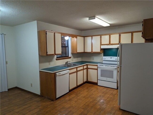 Building Photo - 2863 Kasey Ave