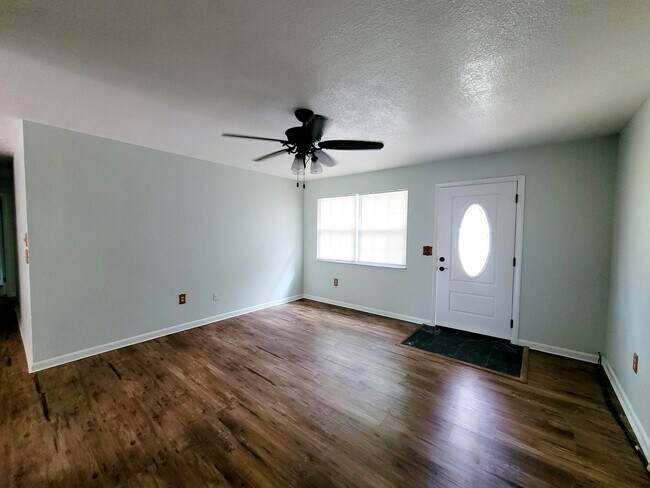 Foto del edificio - 2260 NW 36th Pl