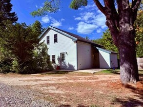 Building Photo - 503 Tamworth Rd