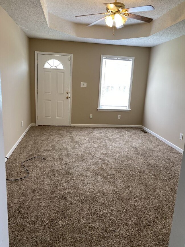 Foto del edificio - 1205 Carol Dr