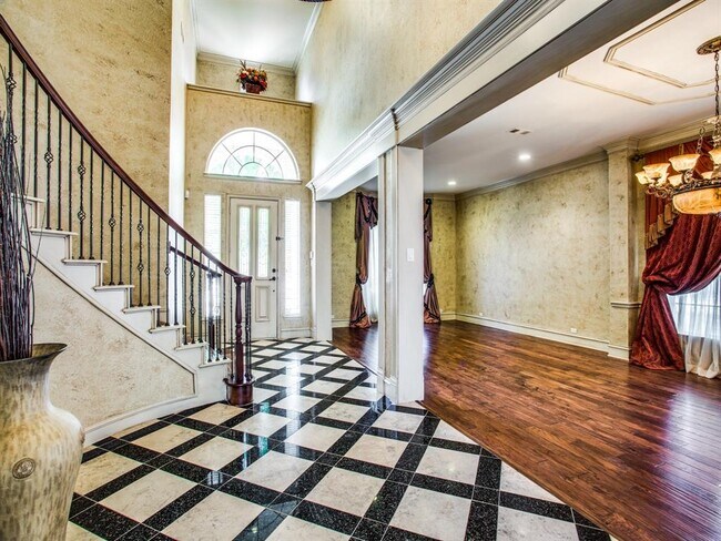 Foto del edificio - 3310 Meadow Wood Dr