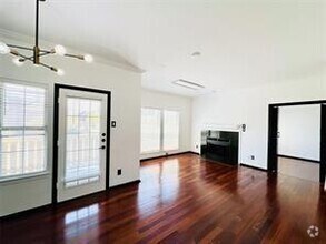 Building Photo - 1700 Amelia Ct