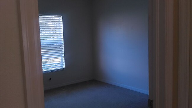 Building Photo - 15203 Scaup Duck Ave