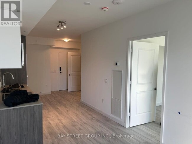 Building Photo - 100 Dalhousie St