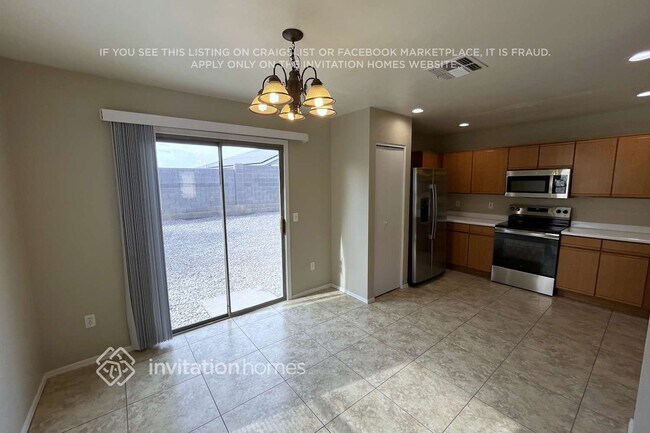 Foto del edificio - 12628 N Main St