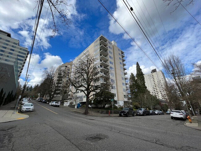 Foto del edificio - 2Bed 2Bath Condo in Goose Hollow - Garage ...