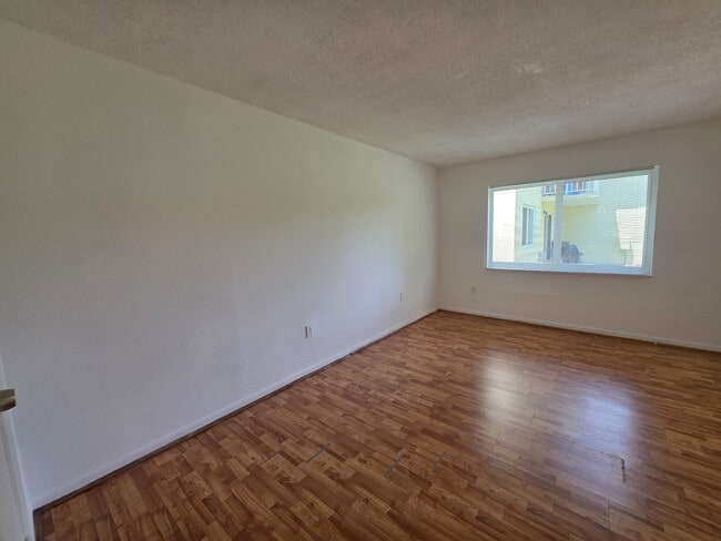 Building Photo - 104 Miami Gardens Dr