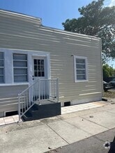 Building Photo - 1810 Cleveland St