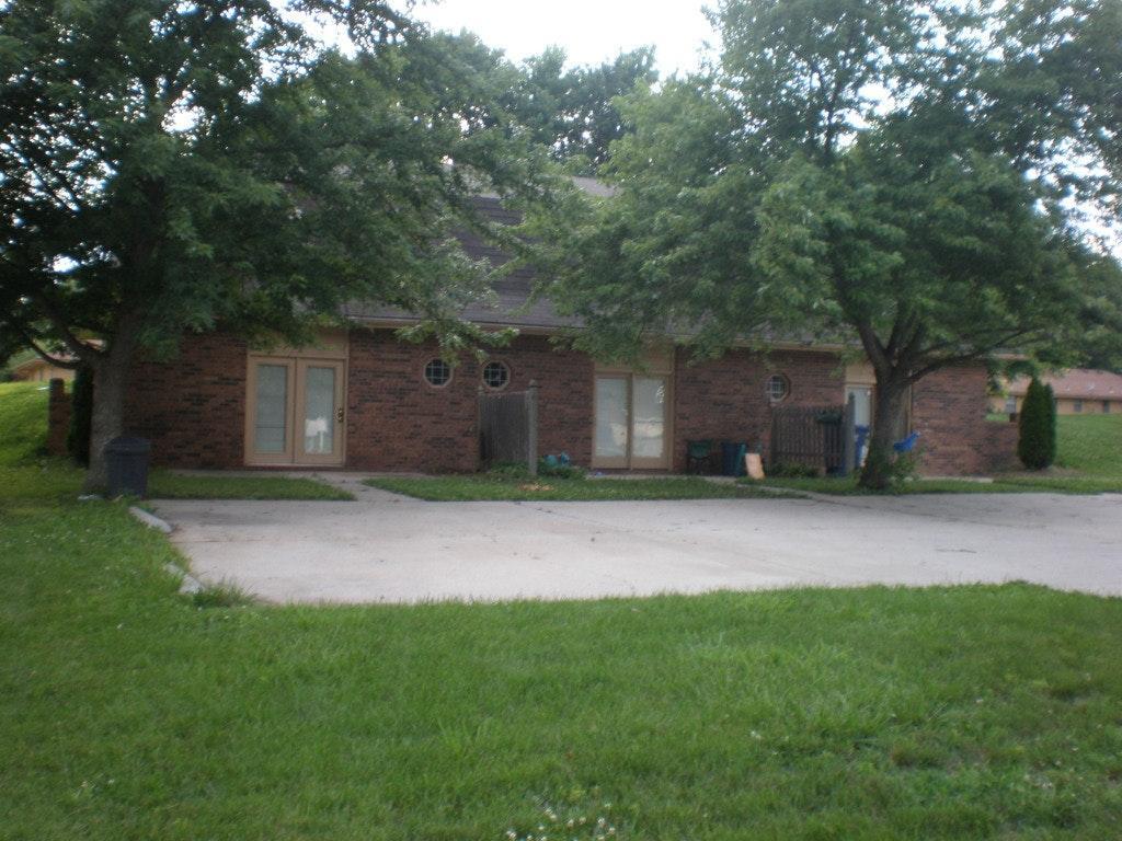 Primary Photo - 808 NE Ball Dr
