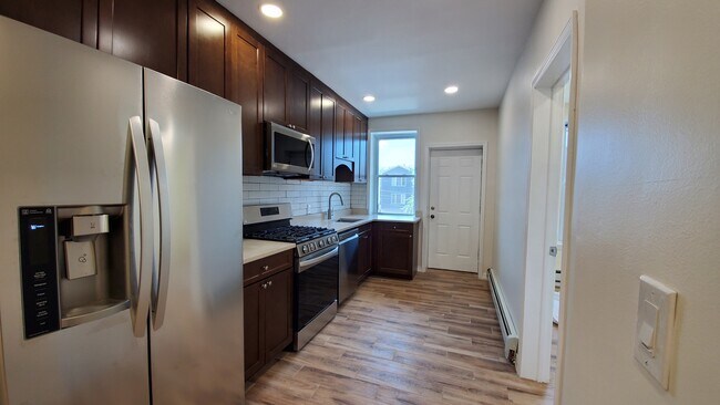 Foto del edificio - 51 E Kinney St