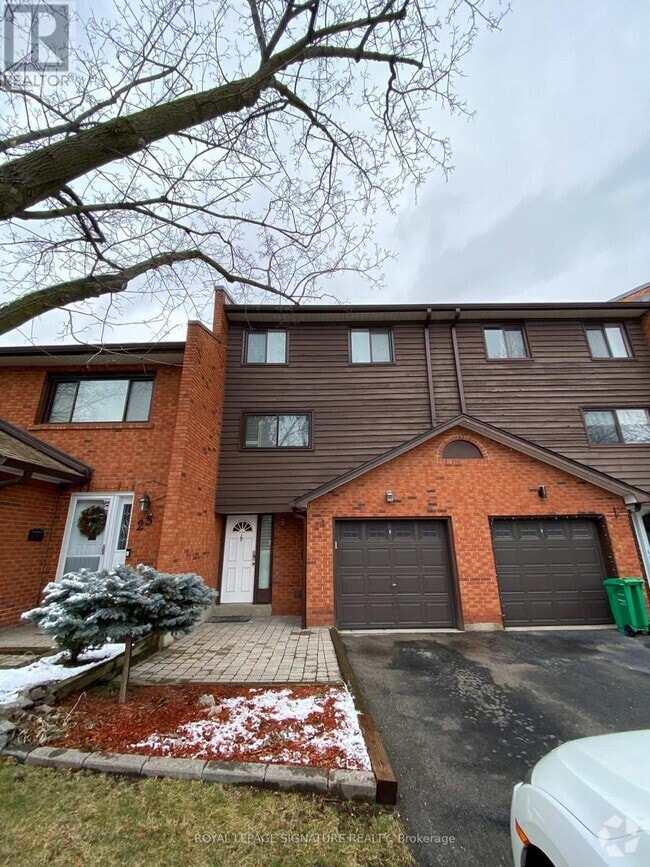 Building Photo - 4230-4230 Fieldgate Dr