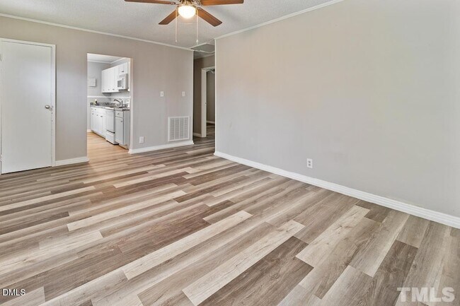 Building Photo - 2509 White Oak Ave