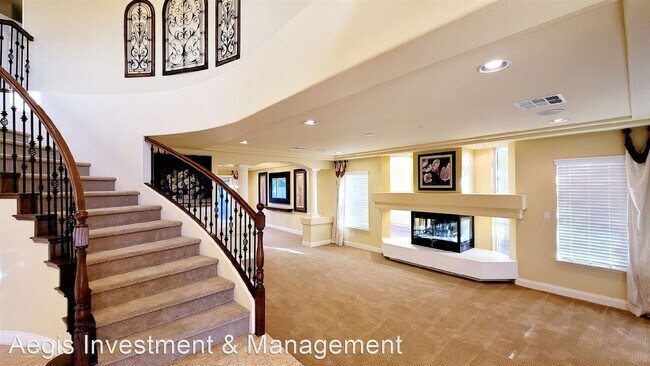 Foto del edificio - 5 br, 4 bath House - 8586 Silver Coast St
