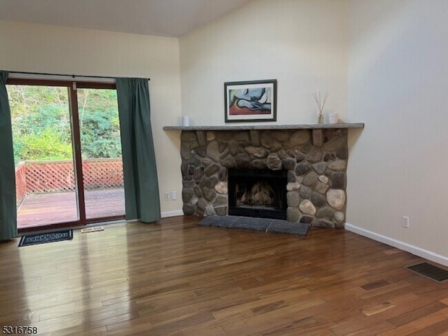 Foto del edificio - 41 Rhea Run