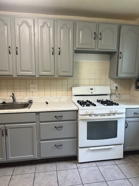 Building Photo - 8225 Averill Ct