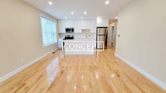 Foto del edificio - 62 Waverly St