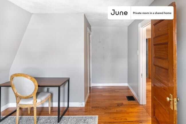 Foto del edificio - Room in Shared 6 bed/1.5 bath home in Somerville