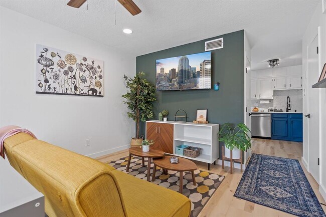 Foto del edificio - 3004 Whisper Oaks Ln