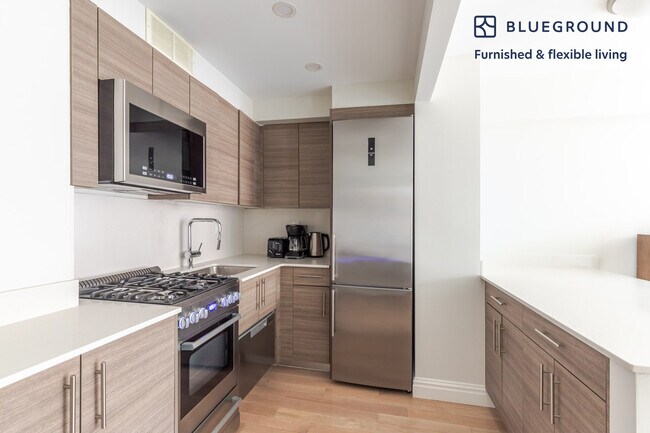 Foto del edificio - 340 E 51st St