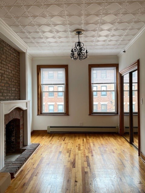 Primary Photo - 204 Willow Ave
