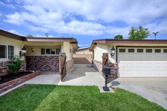 Building Photo - 14109 Whiterock Drive