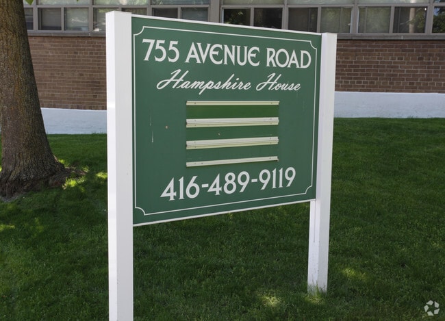 Building Photo - 755 Avenue Rd