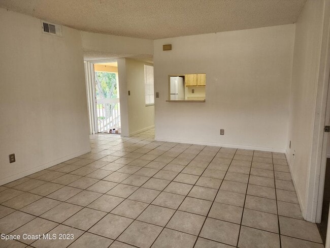 Building Photo - 1601 Sunny Brook Ln