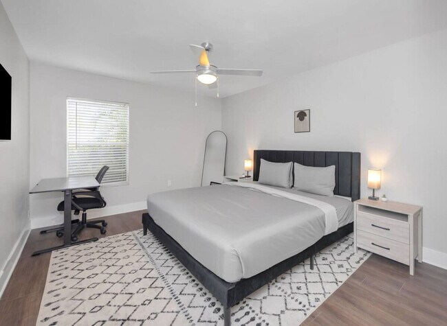 Foto del edificio - 4301 W Cleveland St