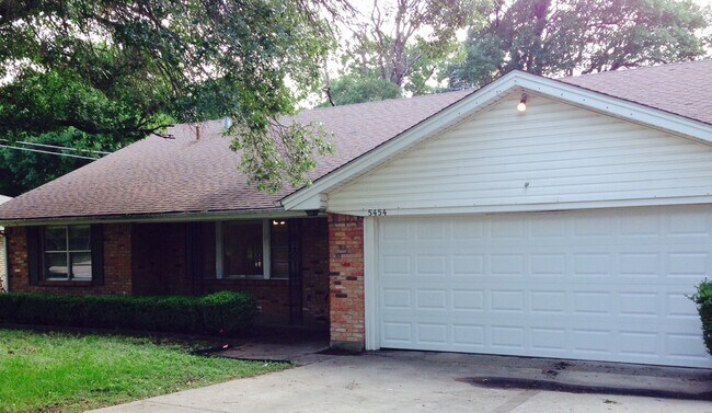 Building Photo - 5454 Woodway Dr