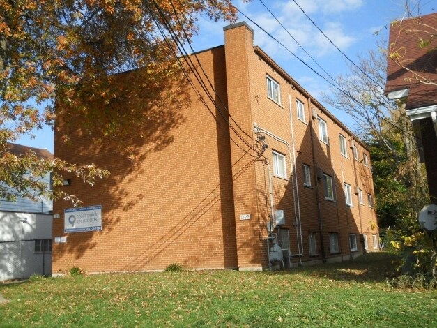 Foto del edificio - 1522-1534 Cedar Ave