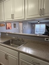 Building Photo - 1205 Thompson St