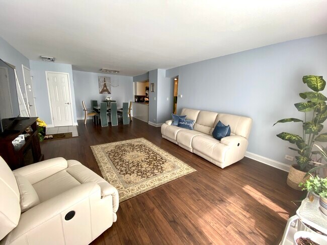 Foto del edificio - 4616 Kings Walk Dr