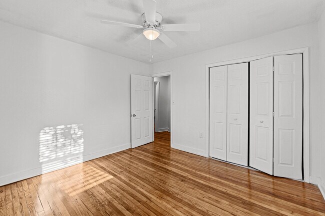 Foto del edificio - 2014 Lanier Dr