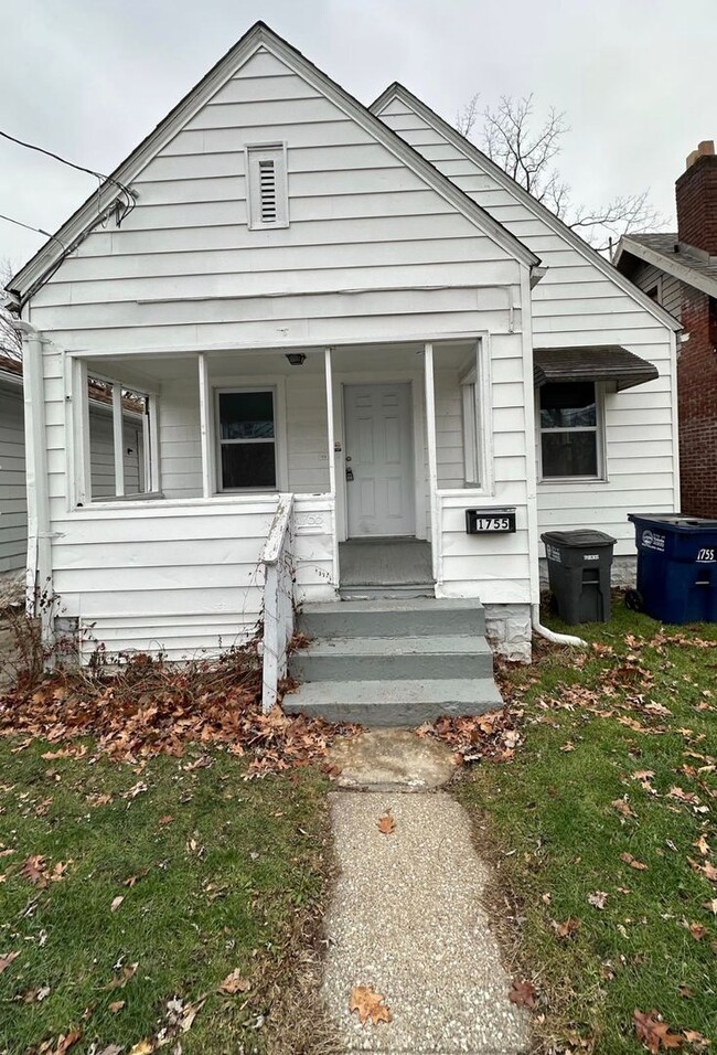 Building Photo - 1755 Marne Ave