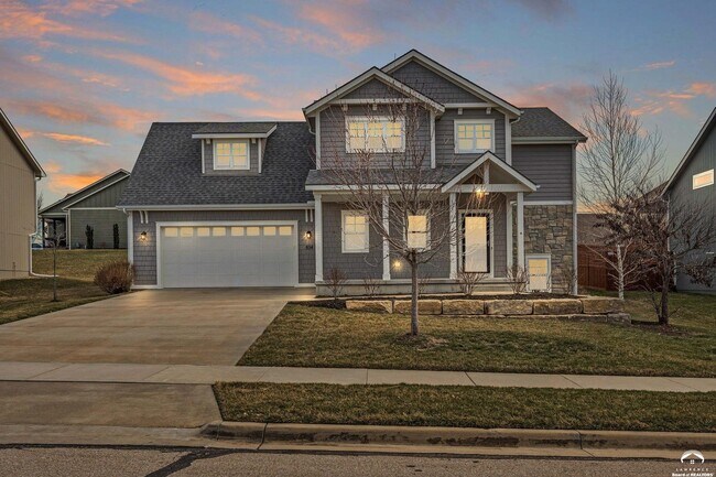 Foto del edificio - 834 Silver Rain Rd