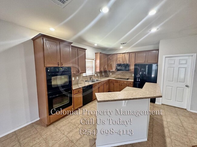Building Photo - 4BD/3BA In Killeen TX
