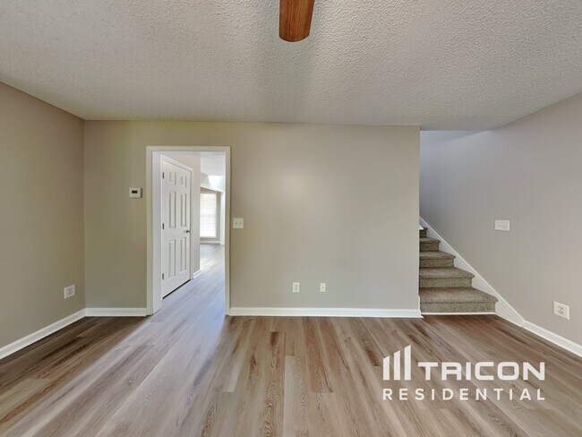 Building Photo - 200 Sasnett Dr
