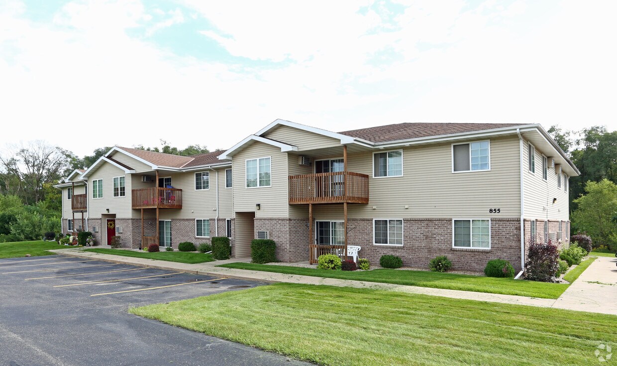 BURTON RIDGE Apartments in Beloit, WI