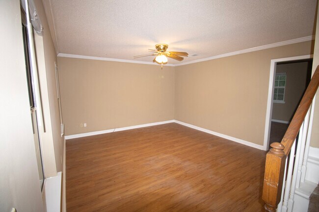 Foto del edificio - 1610 Drayton Ln