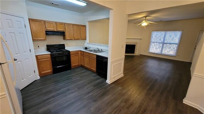 Building Photo - 2148 Executive Dr