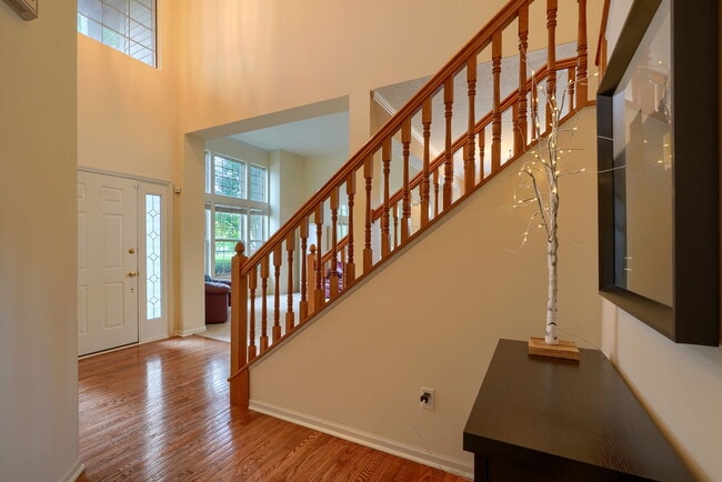 Foto del edificio - 6850 Fox Run Dr